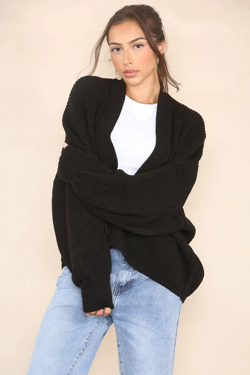 Lockere Strickjacke mit offenem Schnitt
